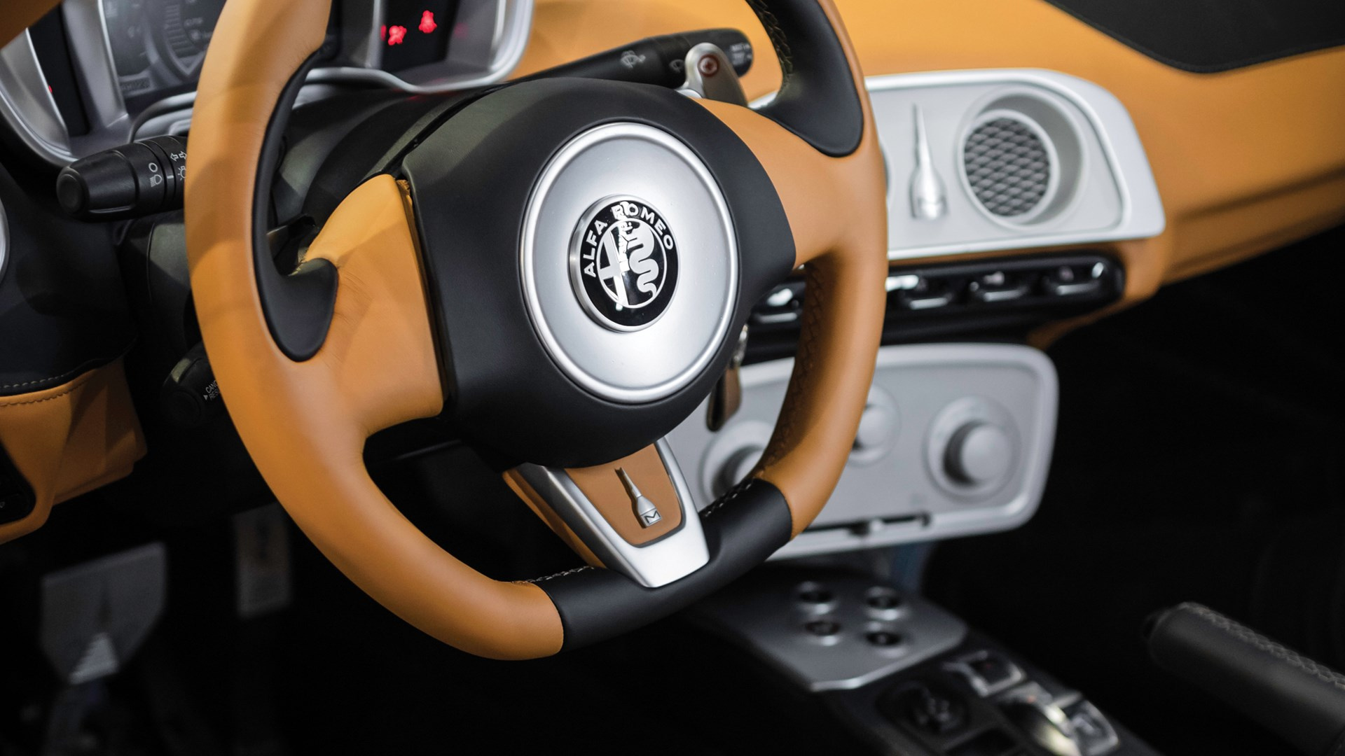 Alfa Romeo 001 Up Design 6 One-Off Alfa Romeo Mole Costruzione Artigianale 001 To Be Auctioned In Italy