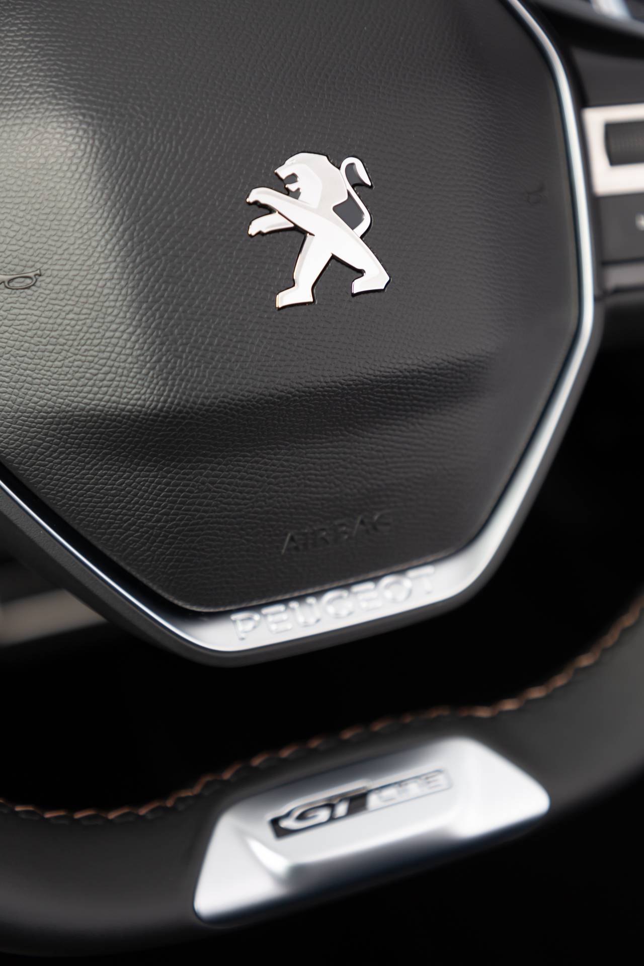 Is The New 2019 Peugeot 508 SW Cooler Than A Crossover?