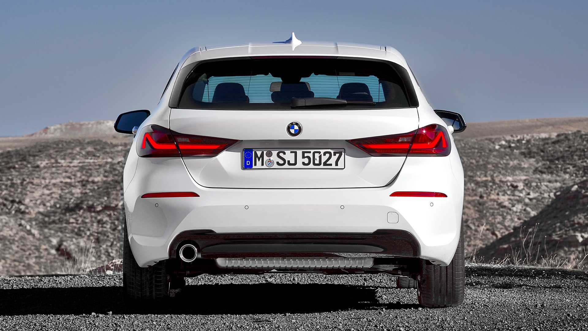 New BMW 1-Series Is FWD And Looks Just Like The X2