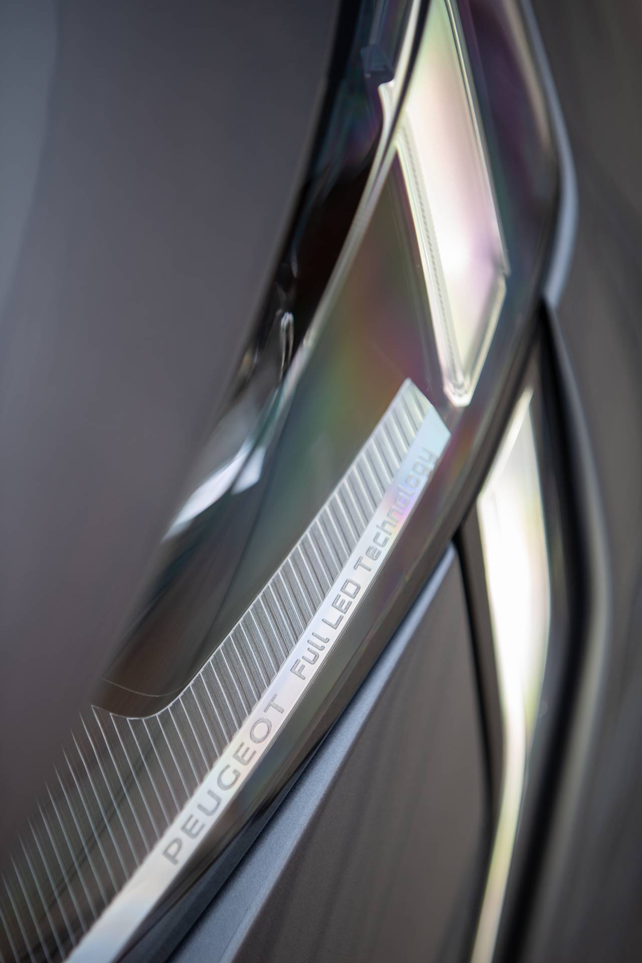 Is The New 2019 Peugeot 508 SW Cooler Than A Crossover?