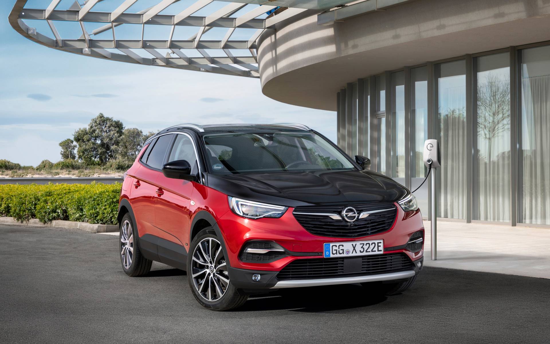2020 Opel Grandland X Hybrid4 8 Opel/Vauxhall Grandland X Gains 296 HP Hybrid4 PHEV Powertrain With AWD