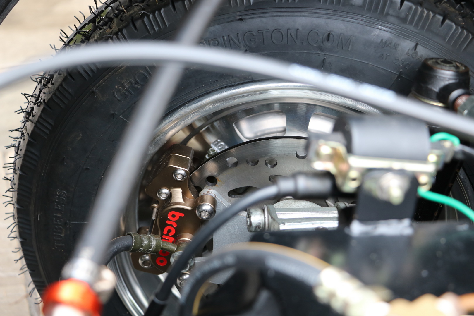 california spider junior 6 California Spider Junior Is A Stunning “Pedal Car” You’ll Want To Insure