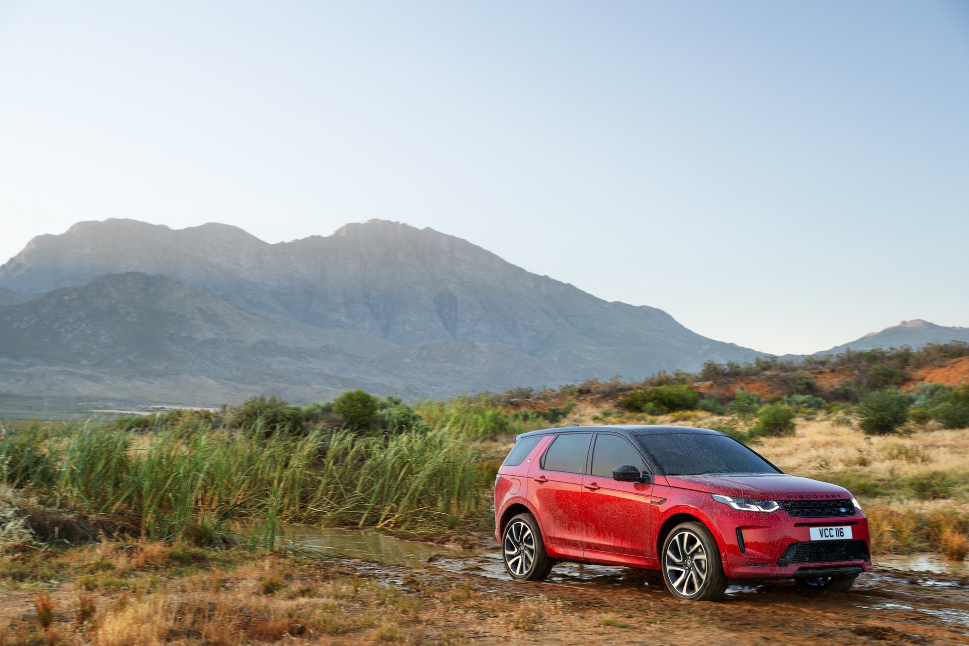 2020 Land Rover Discovery Sport Facelift Debuts With New Styling And Mild-Hybrid Powertrain