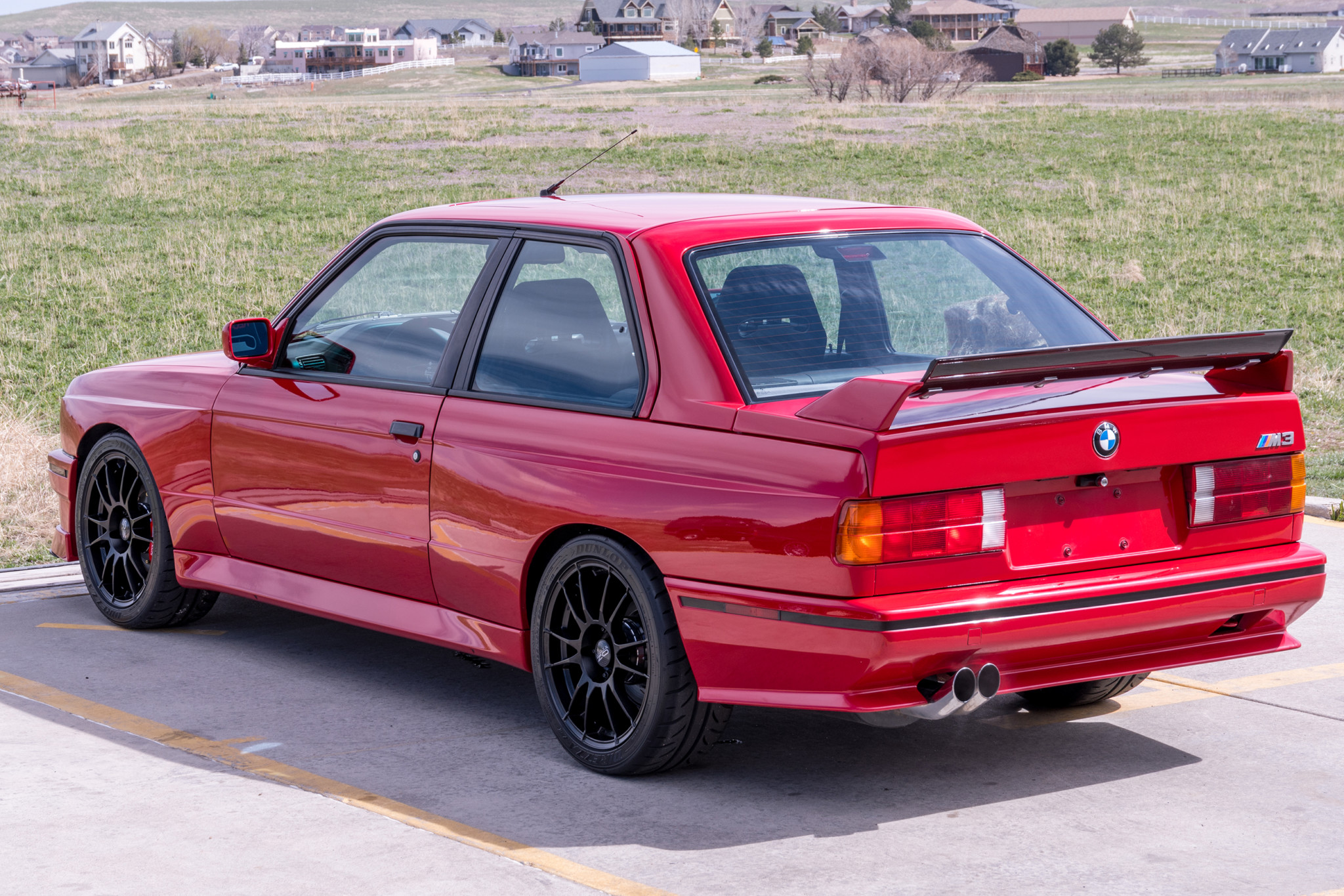 Want This 1989 BMW M3? It Goes For At Least $36K – And You’ve Got 10 Hours To Bid On It