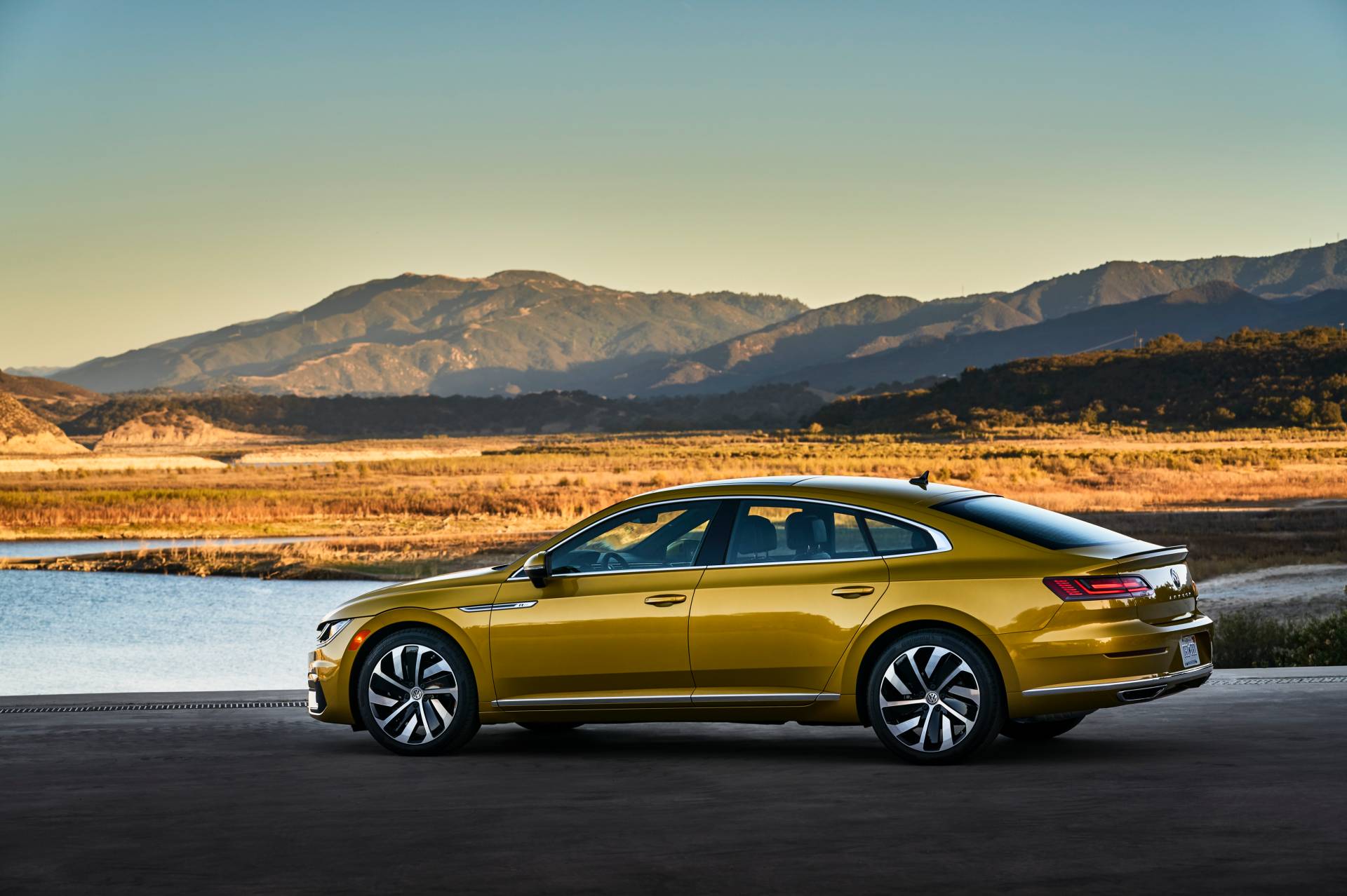 2019 VW Arteon SEL R-Line 1 2019 VW Arteon Four-Door “Coupe”: Every Photo And Full Details Of U.S. Model