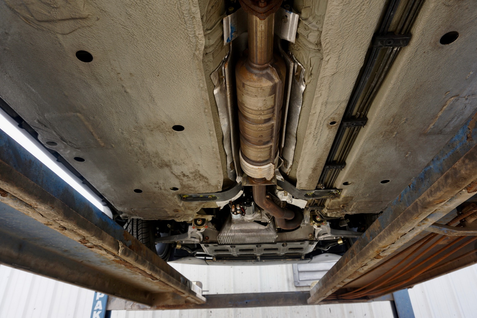 1990 porsche 944 s2 cabrio auction 78 This 1990 Porsche 944 S2 Cabriolet Was Sitting In Storage For 24 years