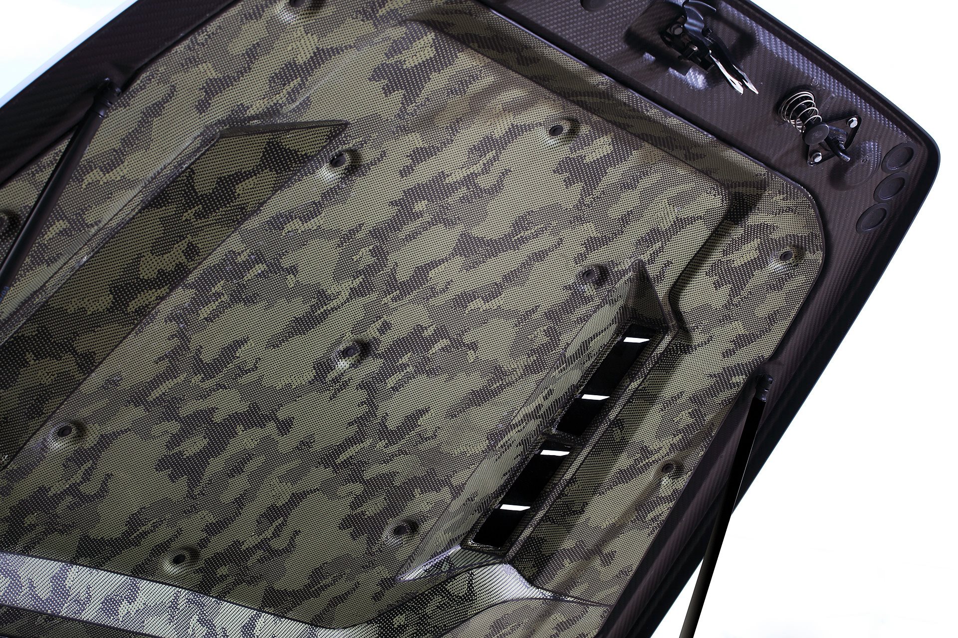 topcar mercedes amg g63 inferno carbon 14 Mercedes-AMG G63 Straps On TopCar’s $45K ‘Inferno’ Body Kit