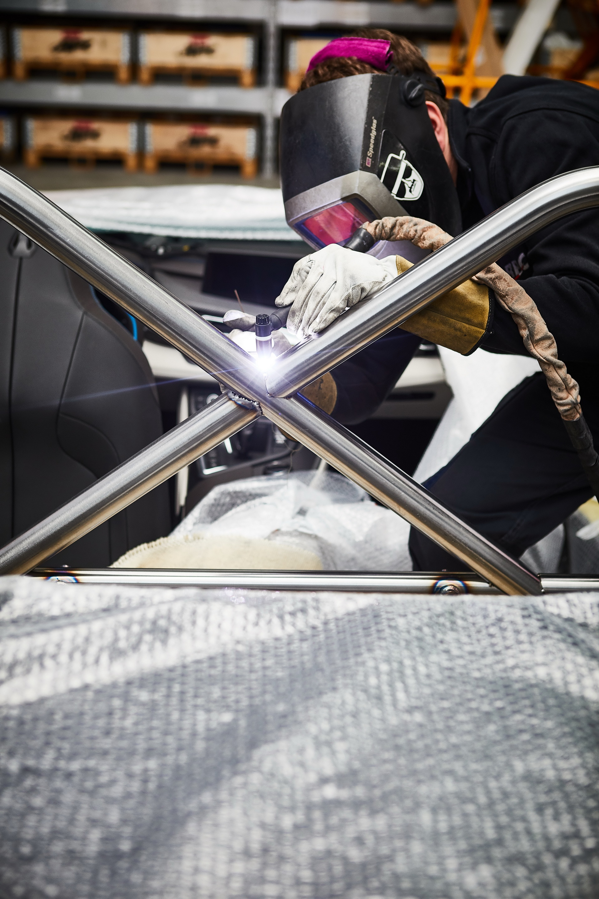 BMW-i8-Roadster-Safety-Car-17 BMW Makes i8 Roadster A Speedster For Formula E’s New Safety Car