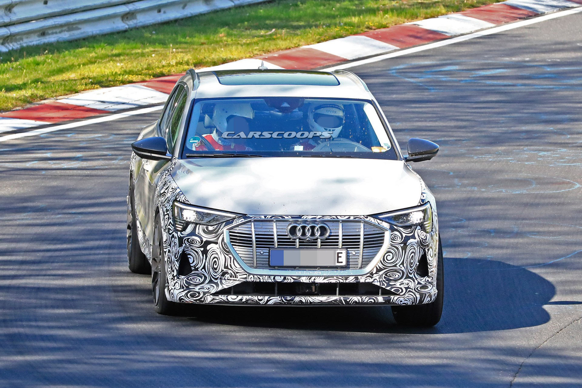 High-Performance Audi E-Tron Spied, Could Be The S Or RS Variant (New Photos)