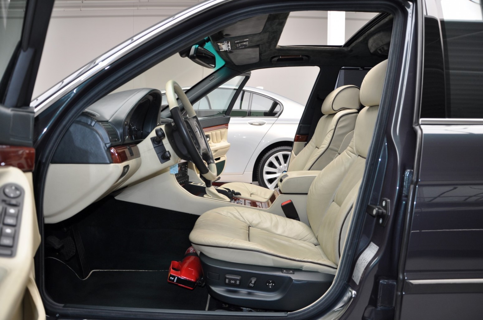 1999 bmw 750il 26 Get Your 1990s BMW Fix With These Beautiful Individual 850Ci And 750iL