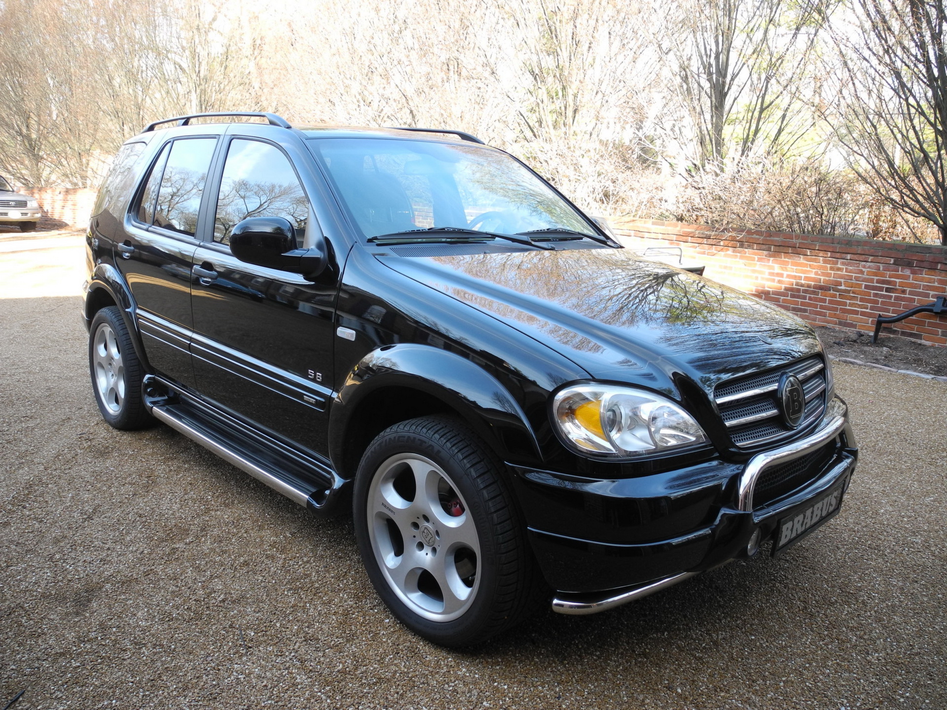 2001 mercedes ml58 brabus bat 47 2001 Brabus-Tuned Mercedes ML Is The Ghost Of SUVs Past