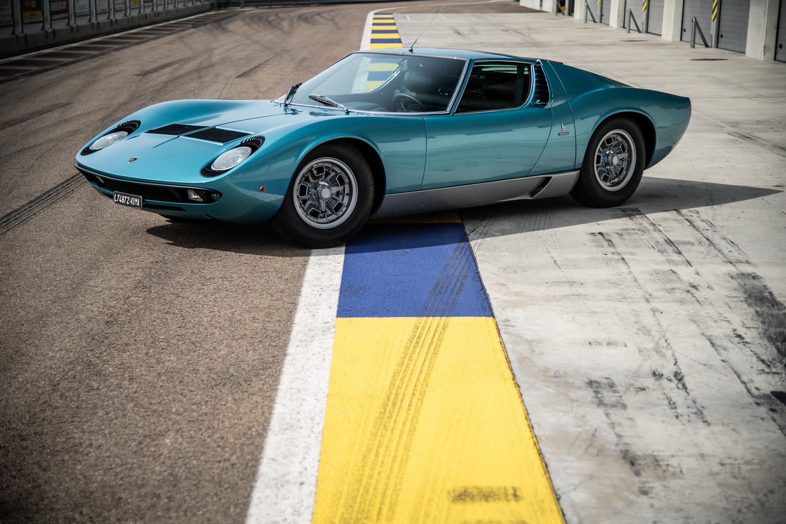 Drool Over Ex-Little Tony Gorgeous Lamborghini Miura P400 S