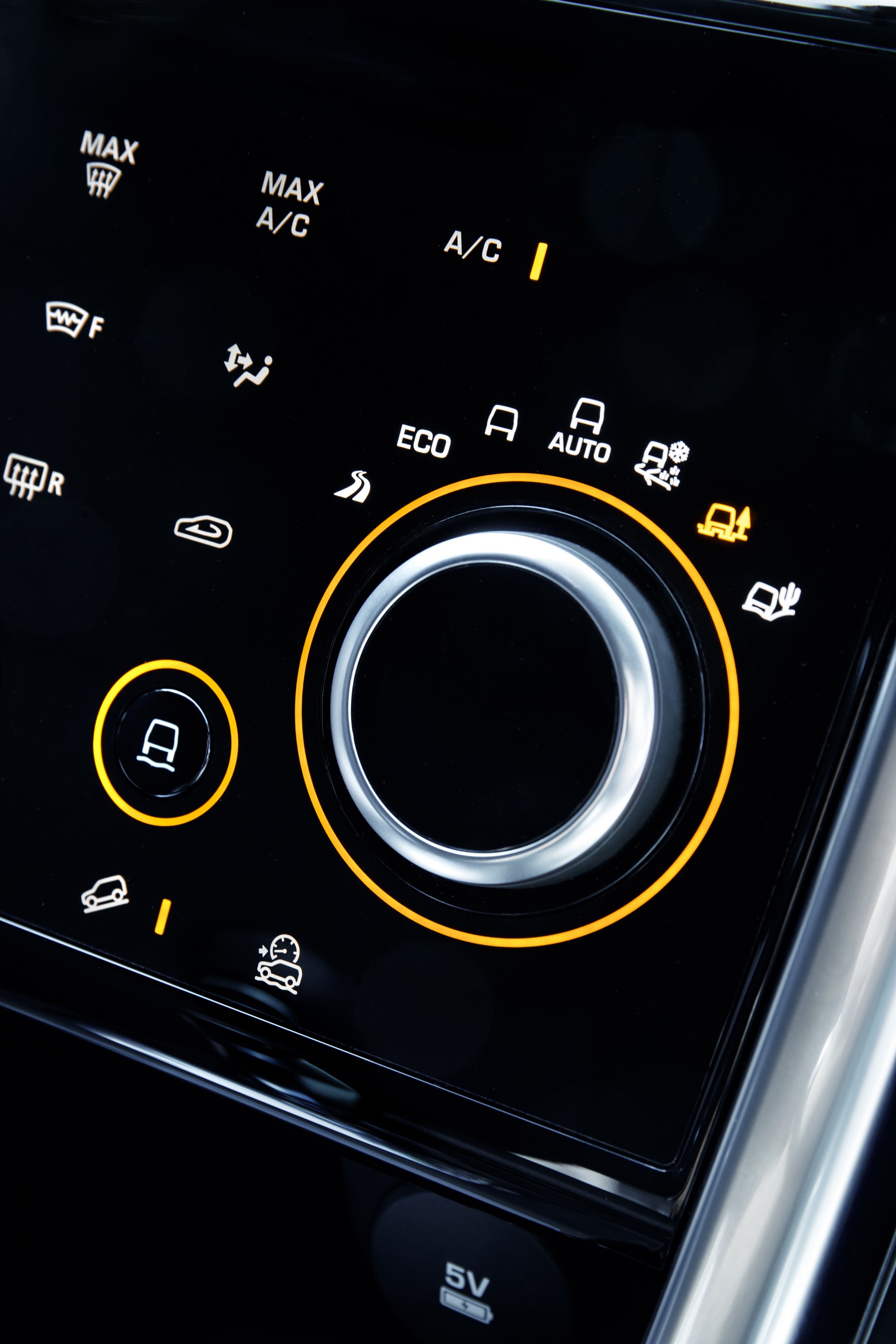 2020 Land Rover Discovery Sport Facelift Debuts With New Styling And Mild-Hybrid Powertrain