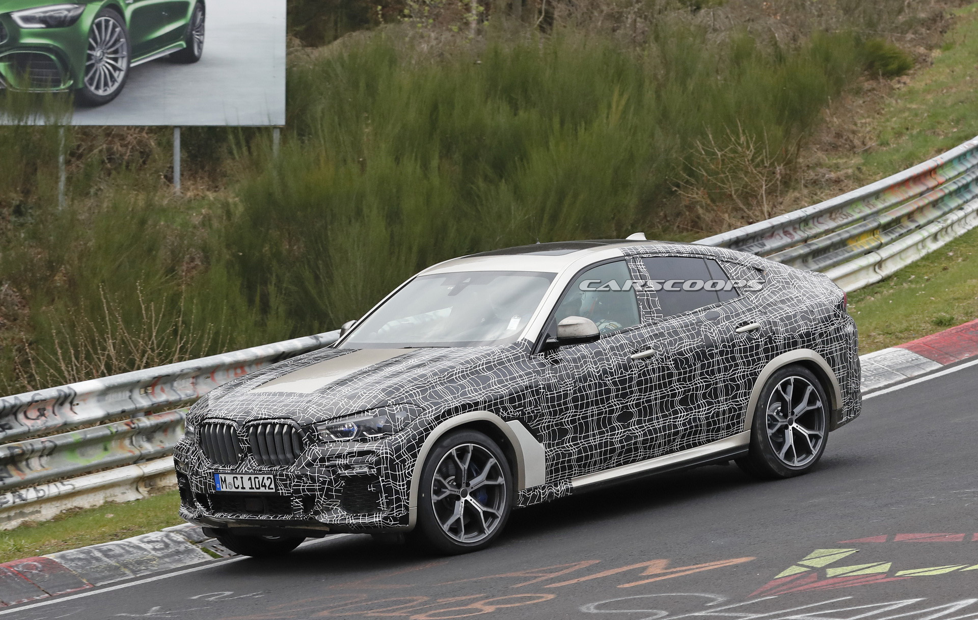 2020 bmw x6 spied with current model 9 2020 BMW X6 Poses Next To 2019 X6 M For Good Measure