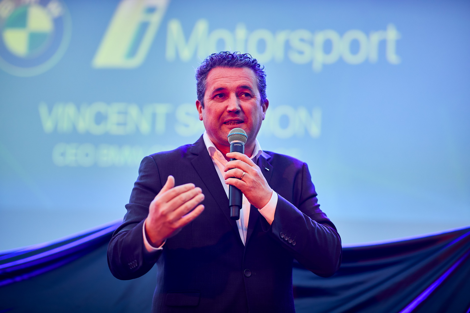 BMW-i8-Roadster-Safety-Car-47 BMW Makes i8 Roadster A Speedster For Formula E’s New Safety Car