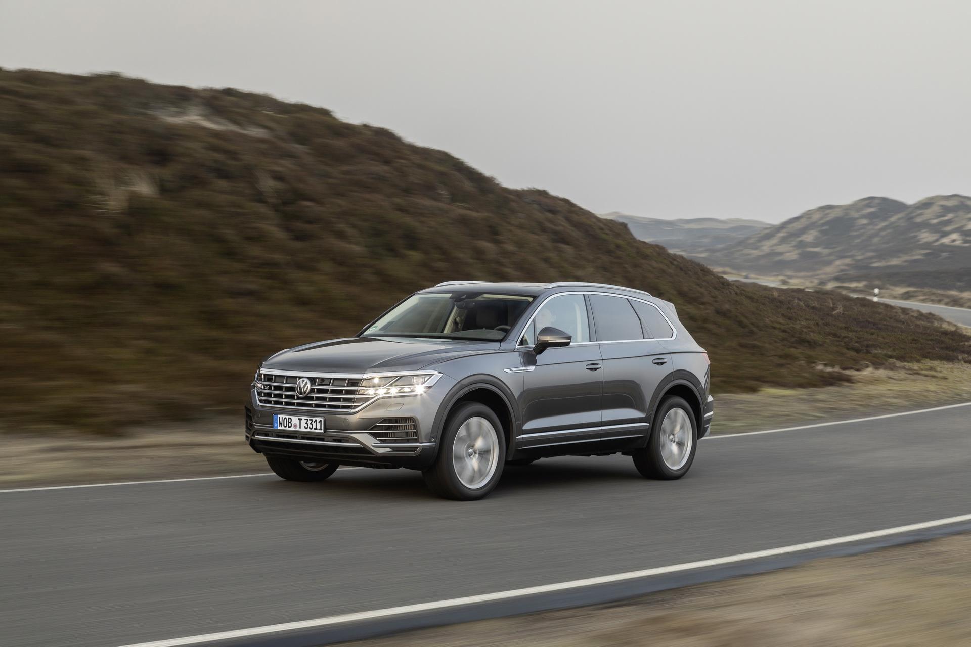 VW Touareg V8 TDI Order Books Open, Will Cost You At Least €89,825