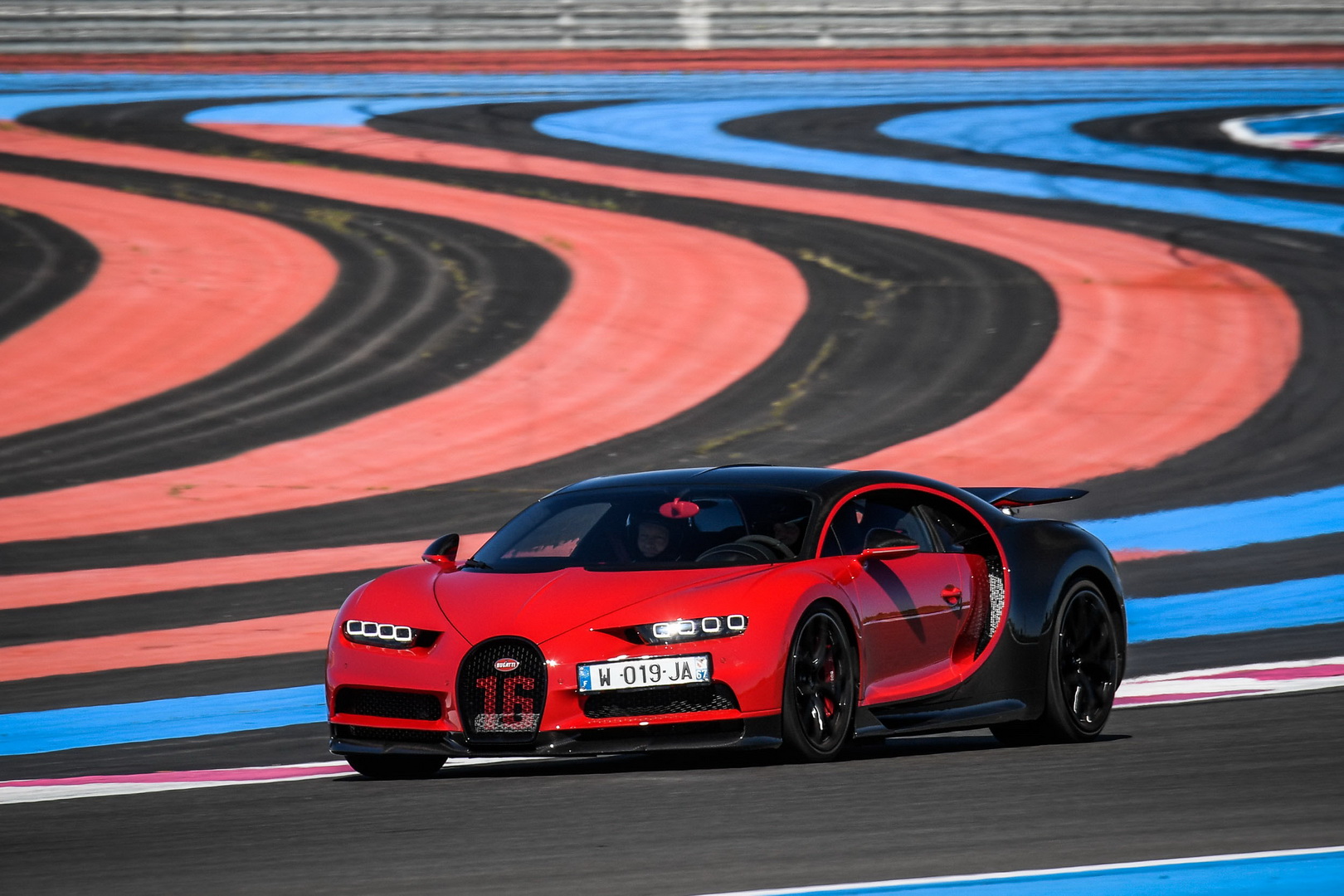 bugatti chiron paul ricard 7 Bugatti CEO Reveals More Track-Focused Chiron Variants Are Coming