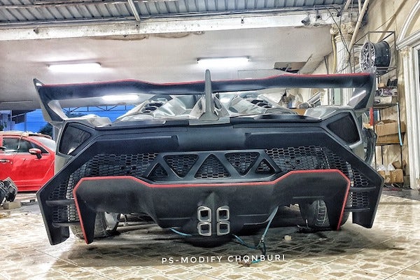 Thai Body Shop Turns A Toyota MR2 Into A Lamborghini Veneno