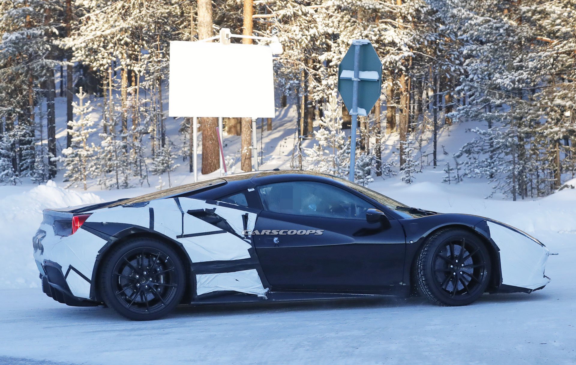 Ferrari Hybrid Supercar 8 Ferrari’s New Hybrid Supercar To Pack 986 HP, Premiere On May 31