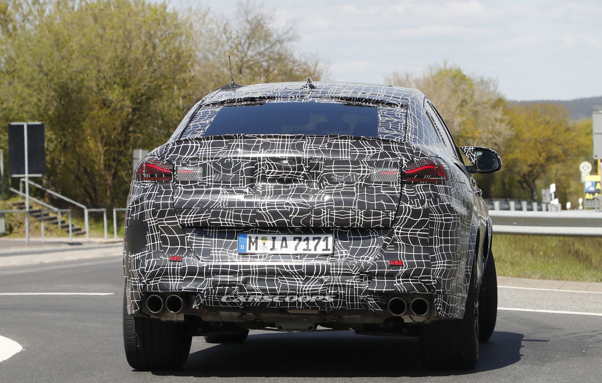 2020-BMW-X6-M-20 2020 BMW X6 M Hides 592 HP Behind Its Huge Nostrils