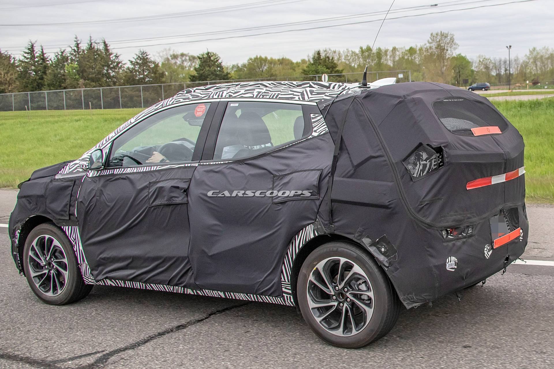 2021 Chevrolet Bolt EUV spy shots 12 2021 Chevrolet Bolt EUV Is A Bolt EV Wrapped As A Crossover
