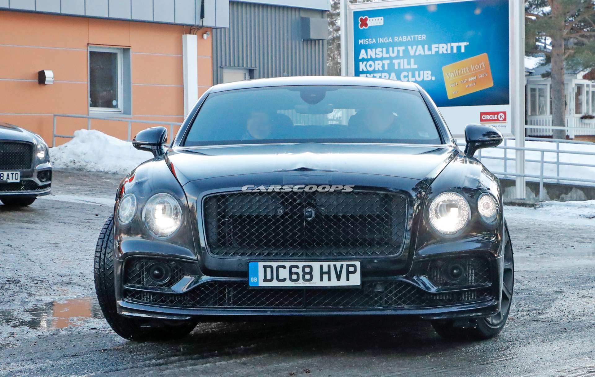 2020 bentley continental flying spur interior tease 33 Bentley Teases New Flying Spur’s 3D Textured Leather Upholstery