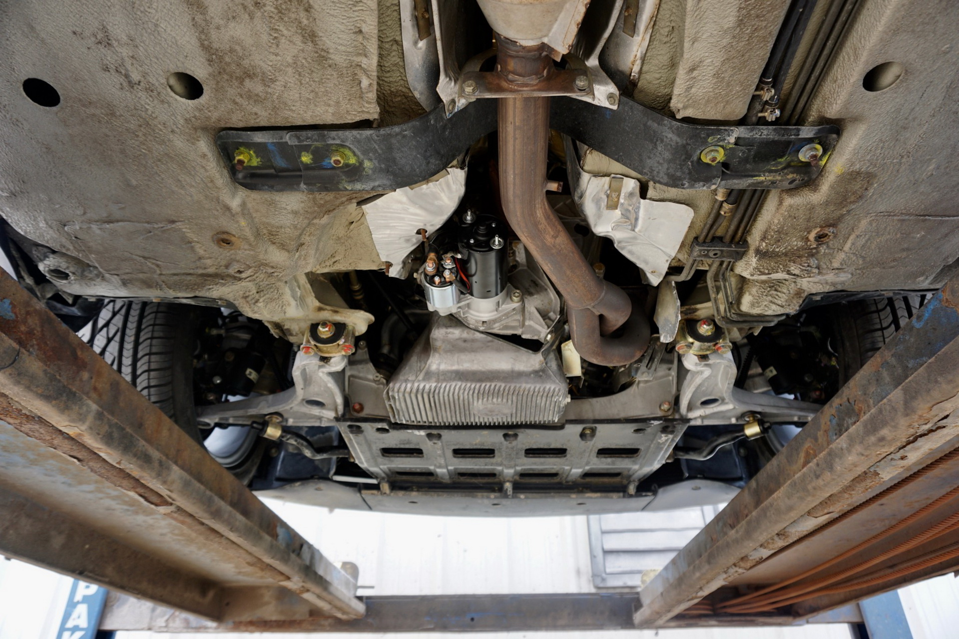 1990 porsche 944 s2 cabrio auction 79 This 1990 Porsche 944 S2 Cabriolet Was Sitting In Storage For 24 years