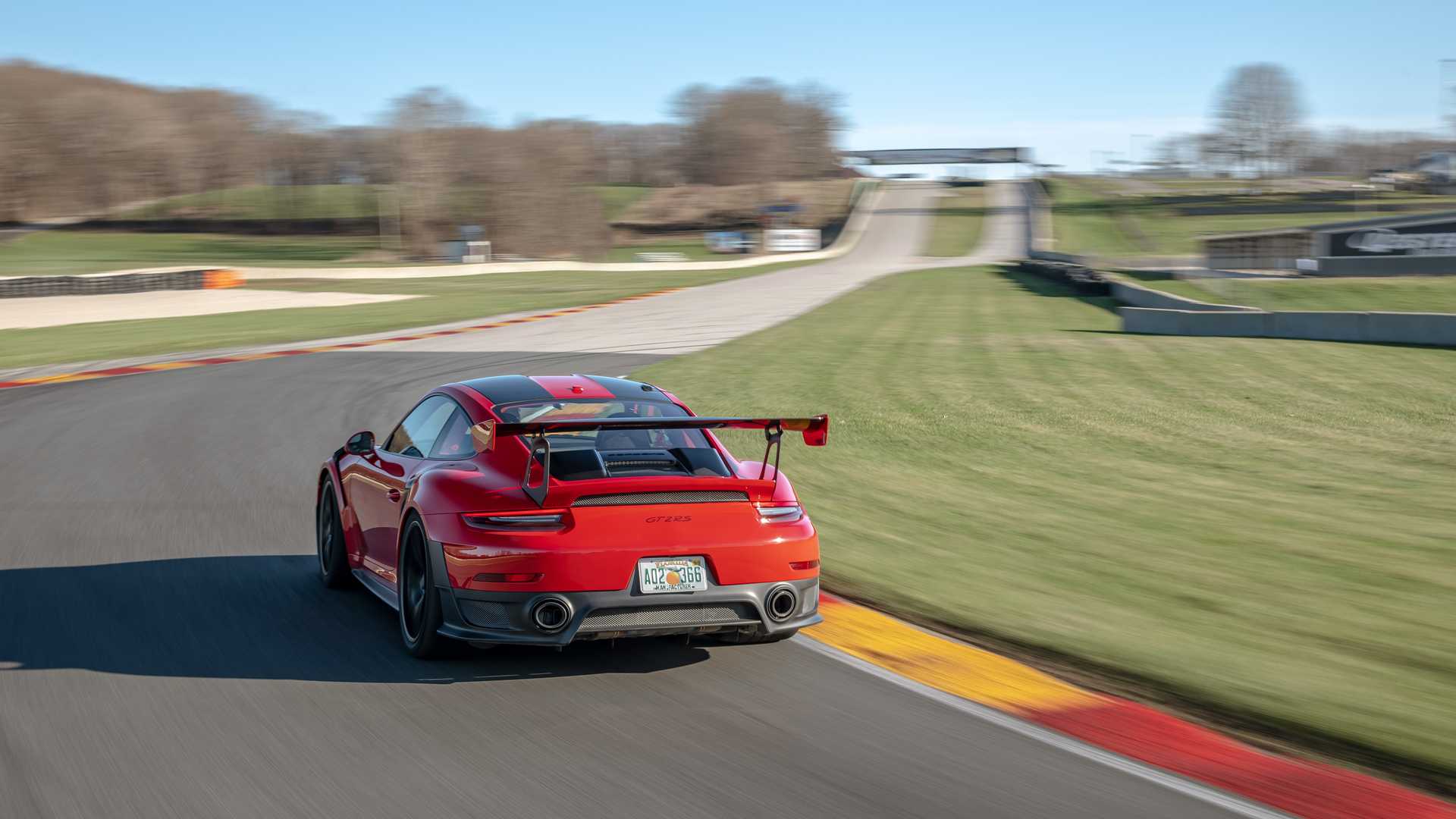 Porsche 911 GT2 RS Road America 3 Watch The Porsche 911 GT2 RS Set New Lap Record At Road America