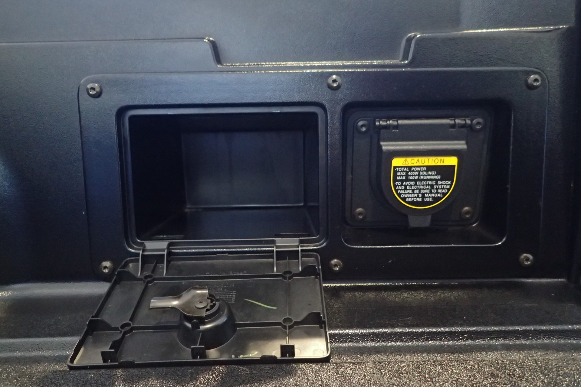 2007 toyota tacoma xrunner auction 35 2007 Toyota Tacoma X-Runner Is A Fun Little Pickup From The Past