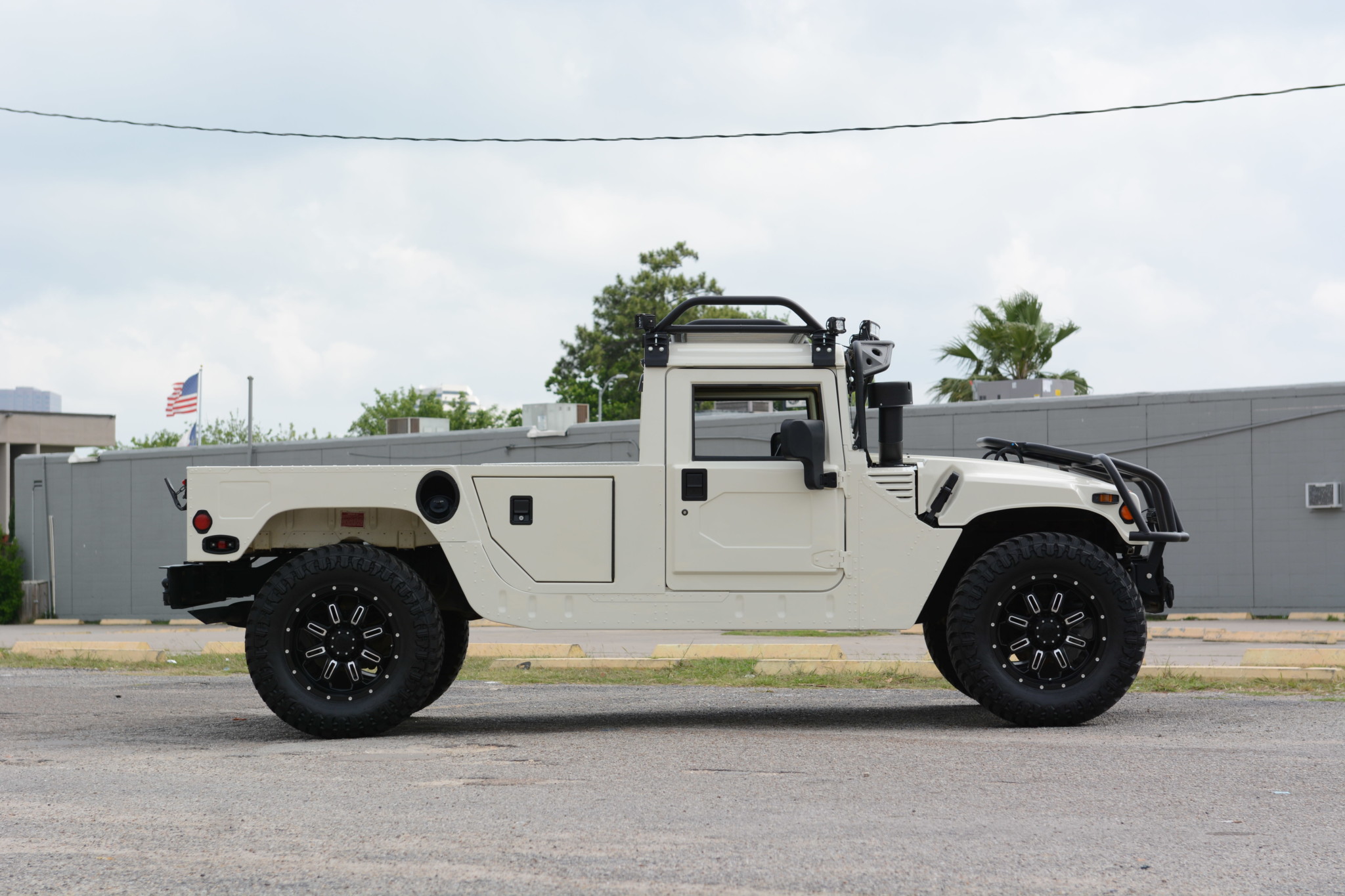 Hummer H1 9 For $40k, Would You Pick This Hummer H1 Pickup Or A Jeep Gladiator?