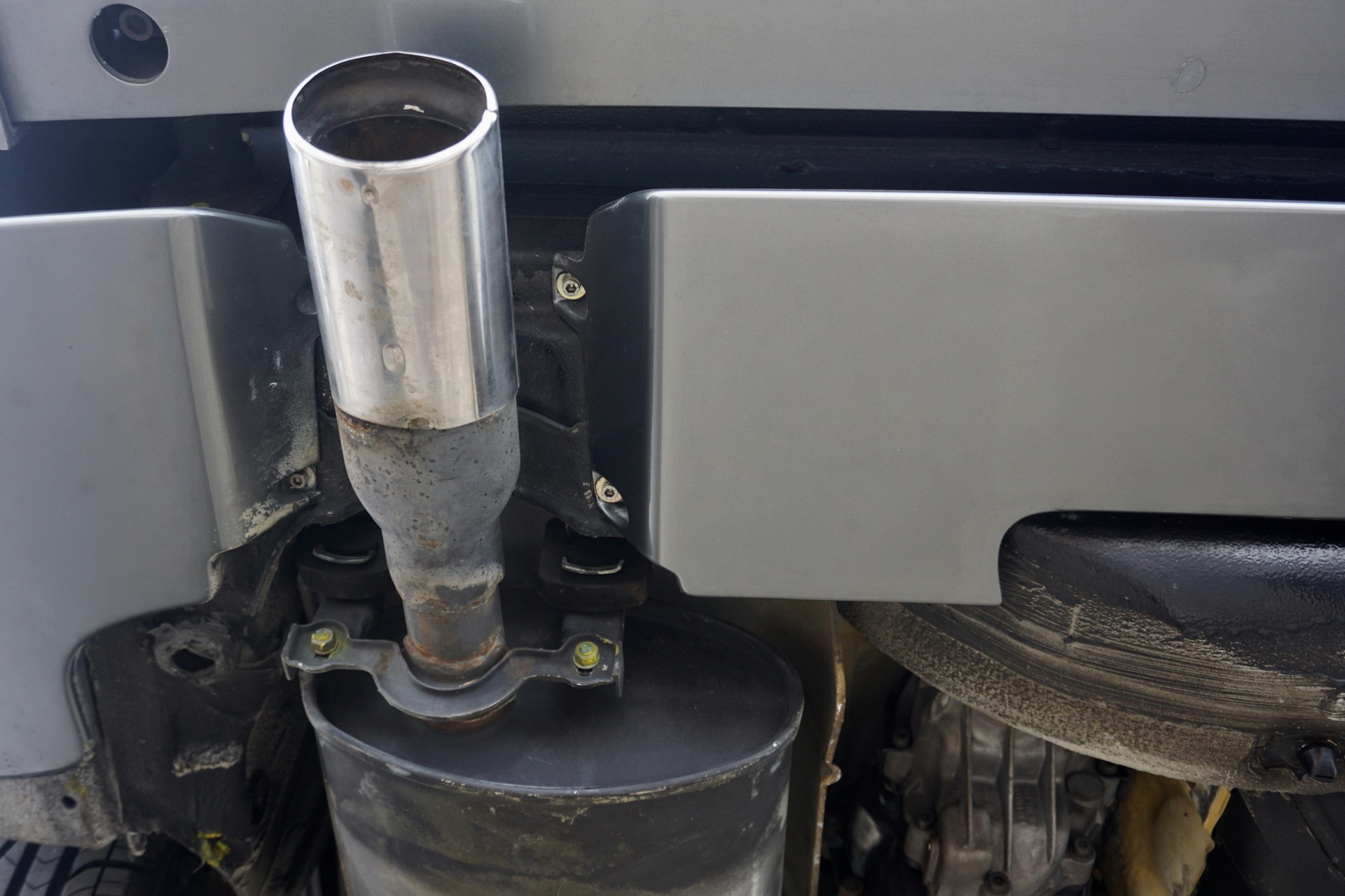 1990 porsche 944 s2 cabrio auction 86 This 1990 Porsche 944 S2 Cabriolet Was Sitting In Storage For 24 years