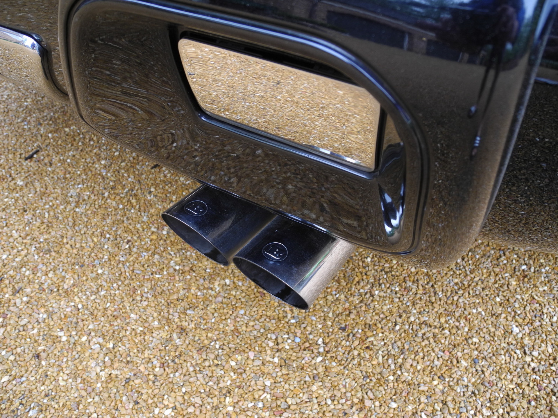 2001 mercedes ml58 brabus bat 10 2001 Brabus-Tuned Mercedes ML Is The Ghost Of SUVs Past