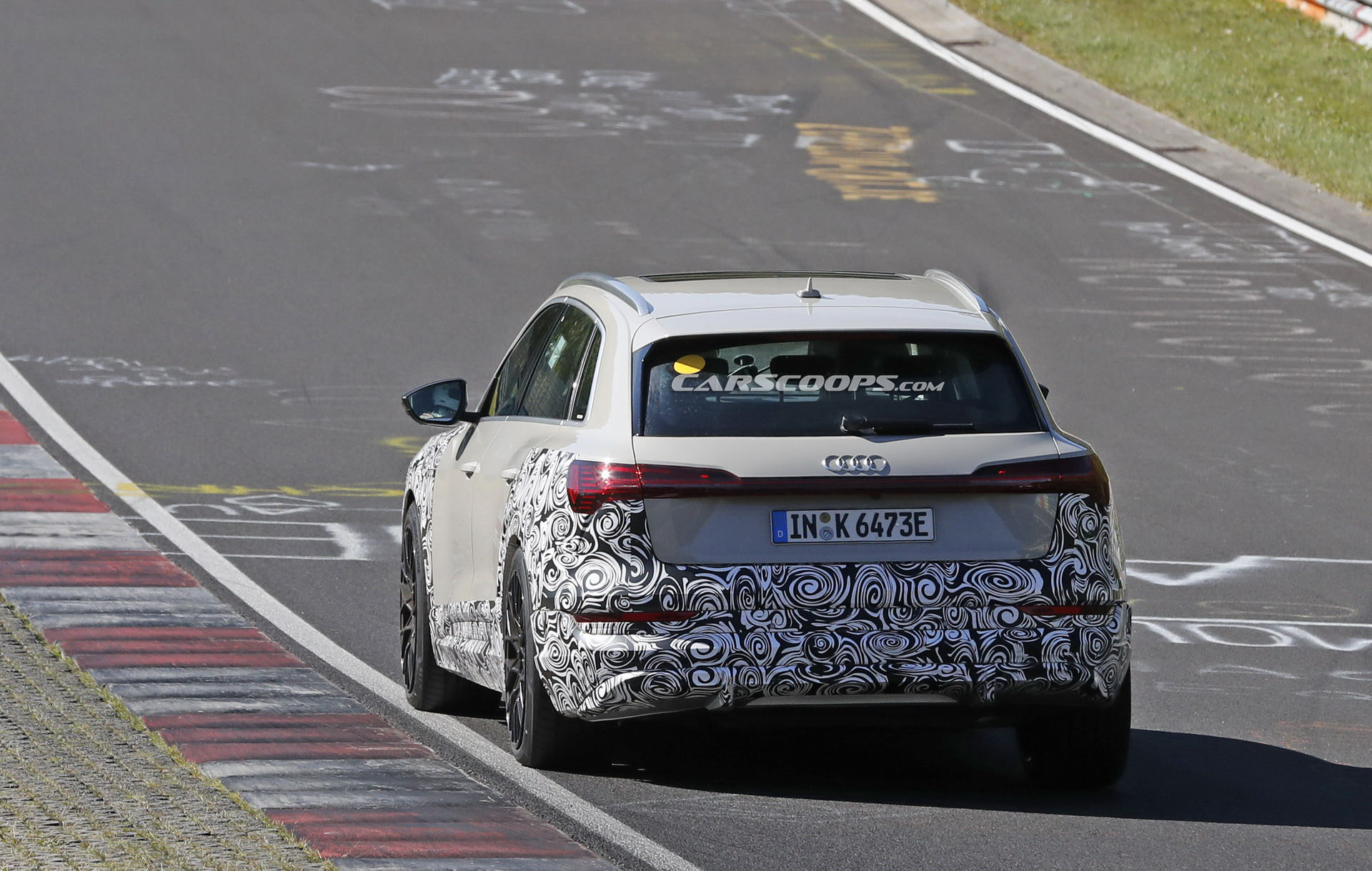 High-Performance Audi E-Tron Spied, Could Be The S Or RS Variant (New Photos)