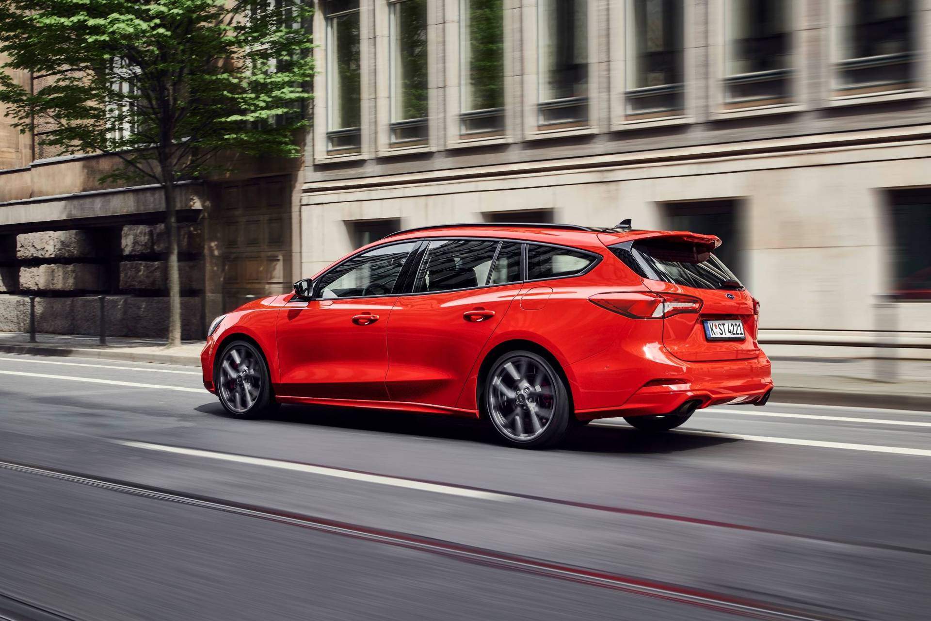 2019MY Ford Focus ST Wagon 8 2019 Focus ST Wagon Revealed As The Family Man’s Fast Ford