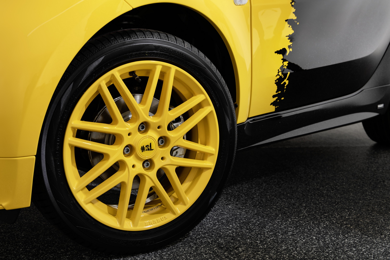 2019 smart fortwo final collectors edition konstantin grcic 5 Smart ForTwo ‘21’ Final Collector’s Edition Is A Last Hurrah To The ICE-Powered City Car