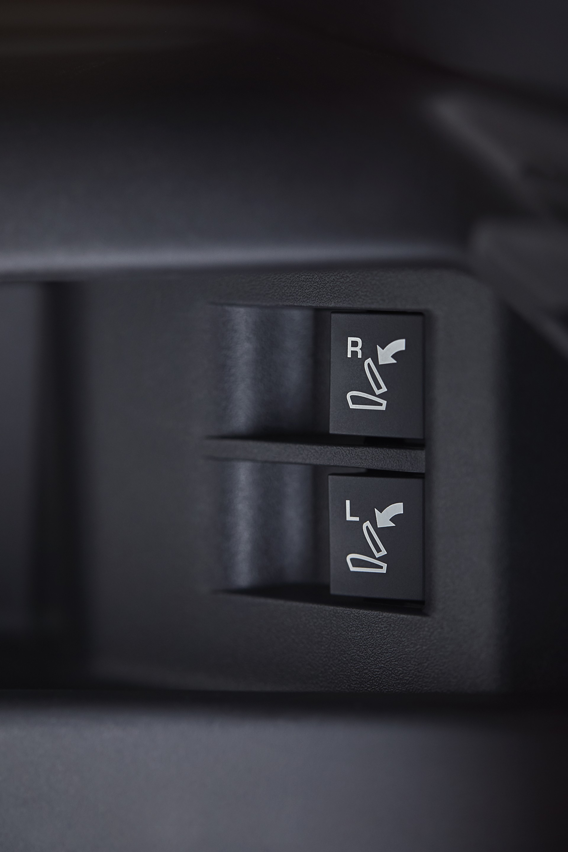 2020 Land Rover Discovery Sport Facelift Debuts With New Styling And Mild-Hybrid Powertrain