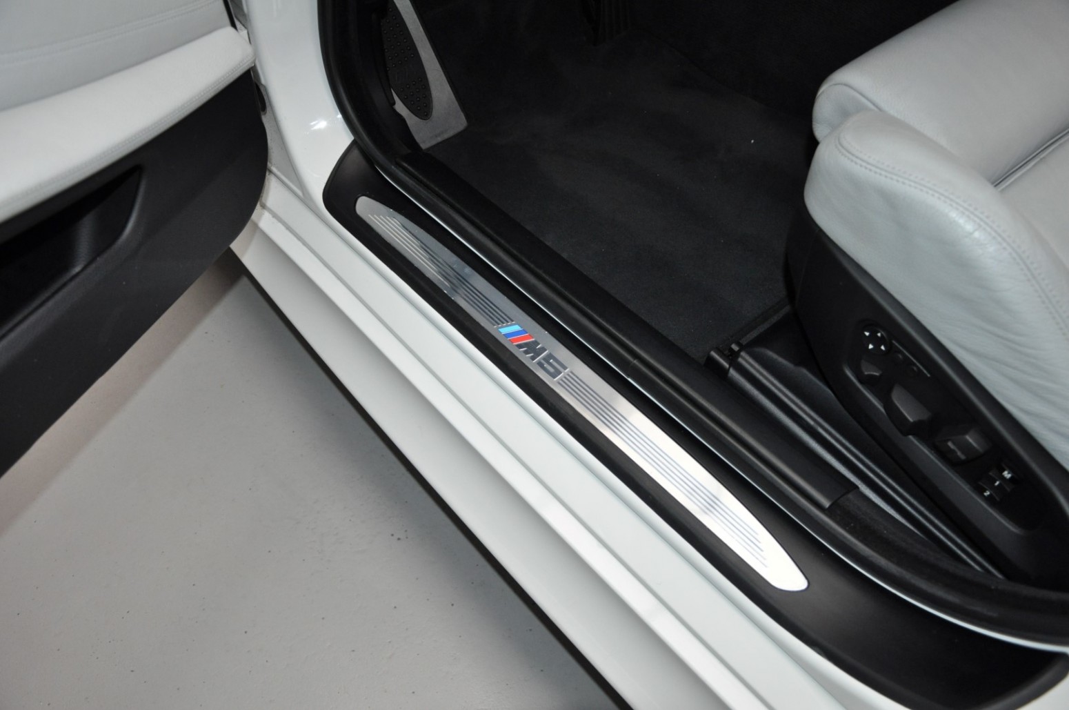 bmw m5 touring e61 32 BMW M5 Touring Is For Petrolhead Soccer Dads Who Dislike Fast SUVs