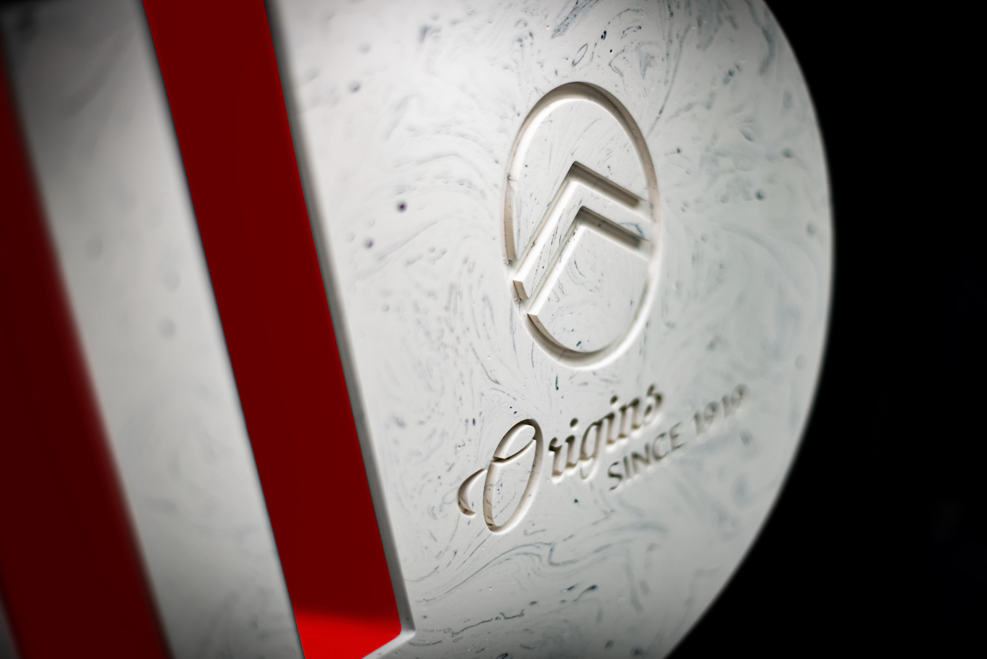 Citroen 19_19 CONCEPT 50 Citroen’s New Electric 19_19 Concept Has A 500 Mile Range And 30-inch Rims