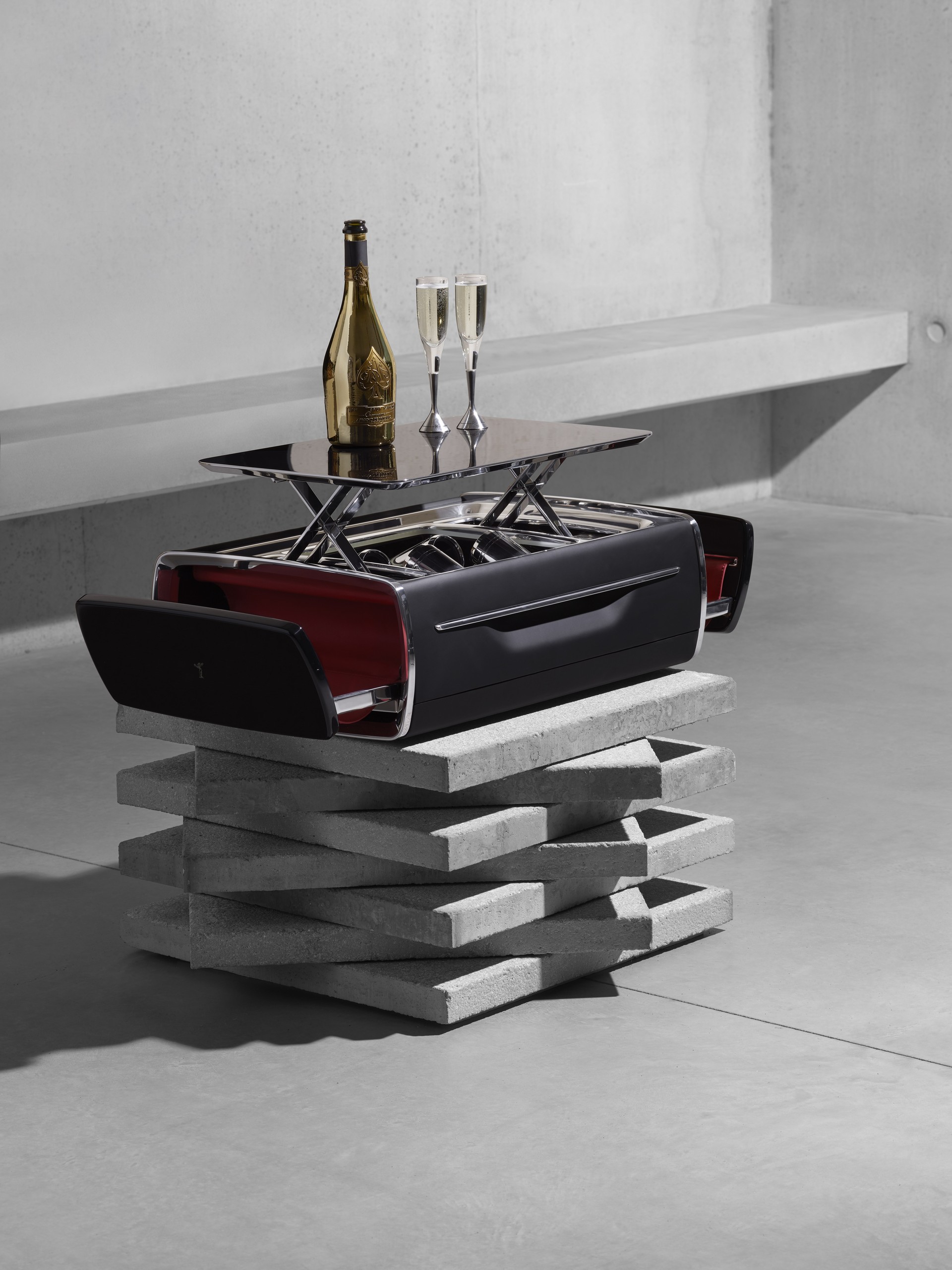 Rolls-Royce Champagne Chest-2 Rolls-Royce’s New Champagne Chest Costs More Than A New BMW Sedan