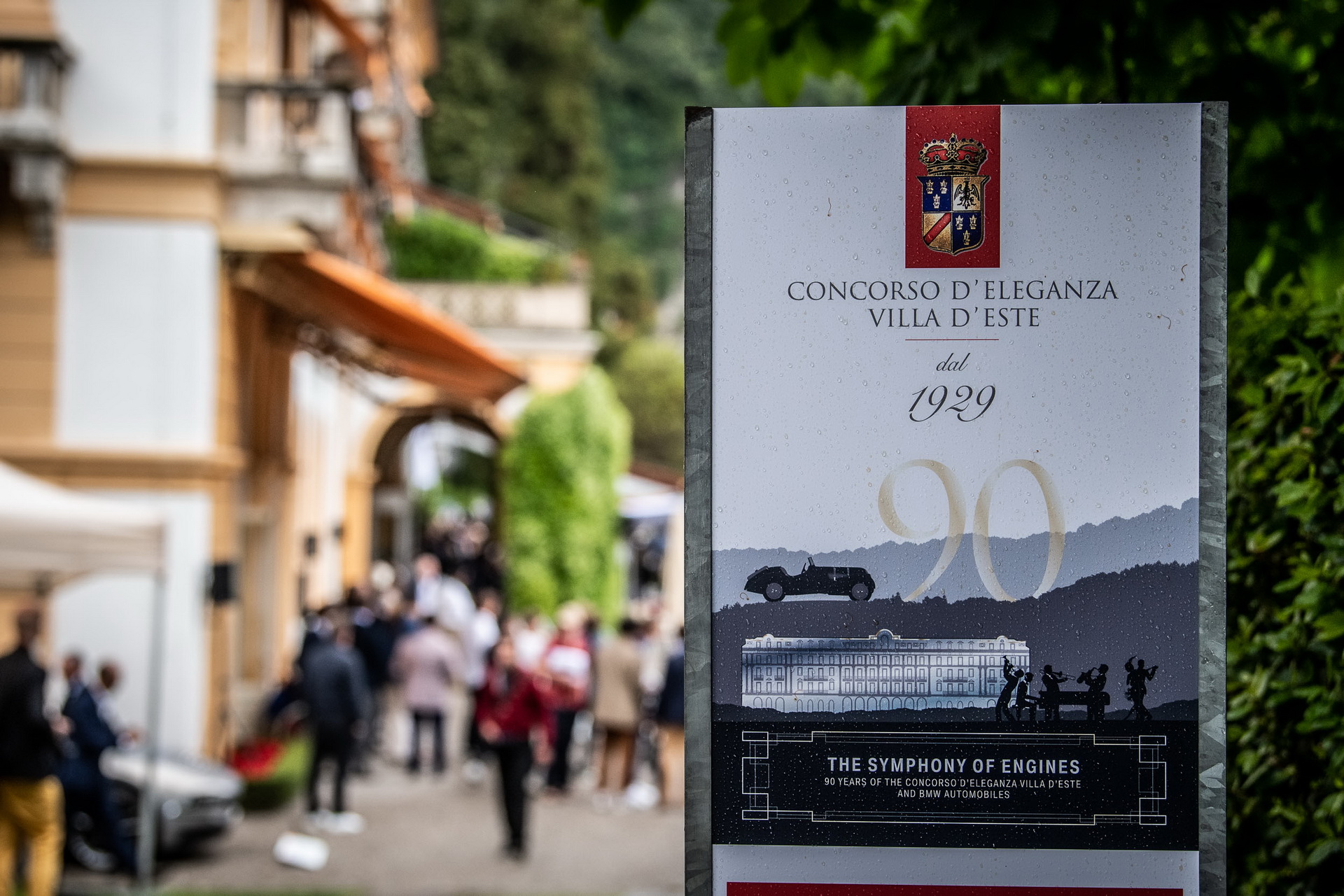 Bugatti La Voiture Noire Wins Design Award At Concorso d’Eleganza