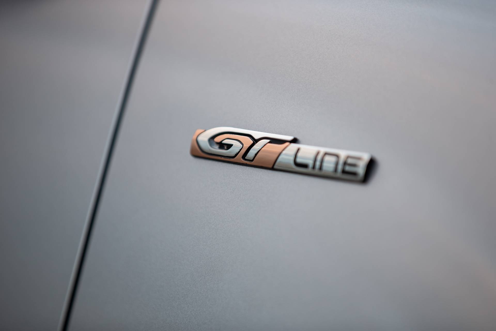 Is The New 2019 Peugeot 508 SW Cooler Than A Crossover?