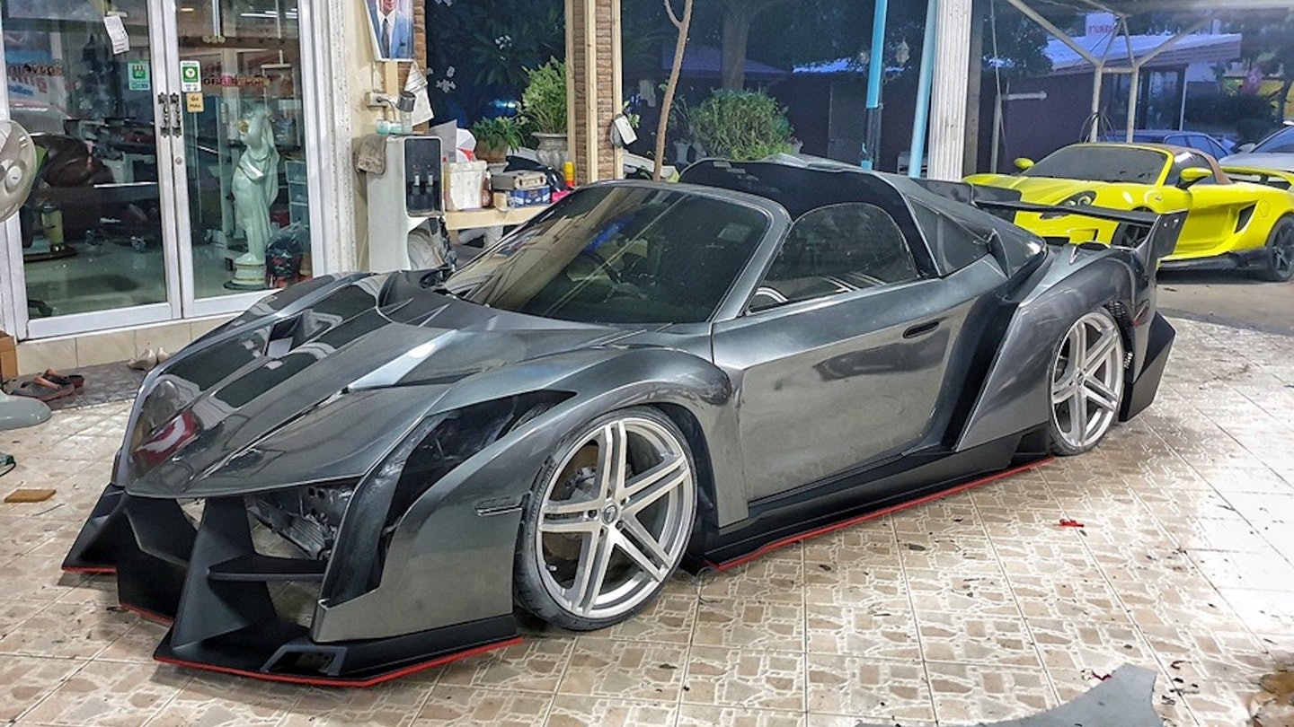 Thai Body Shop Turns A Toyota MR2 Into A Lamborghini Veneno