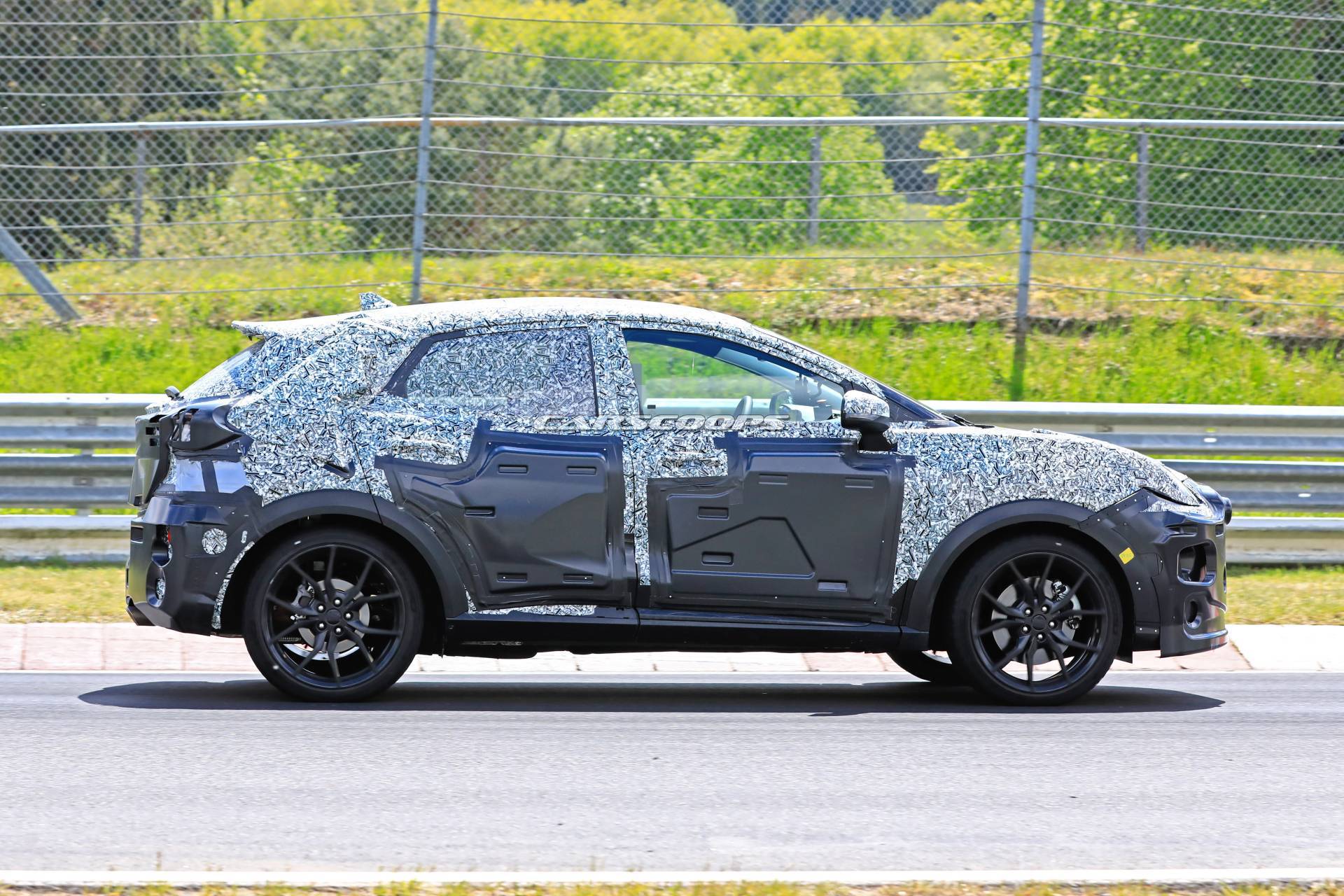 Ford Puma ST spy shots 11 Ford Is Returning To The Frankfurt Show, Will Likely Bring The Puma Along For The Ride