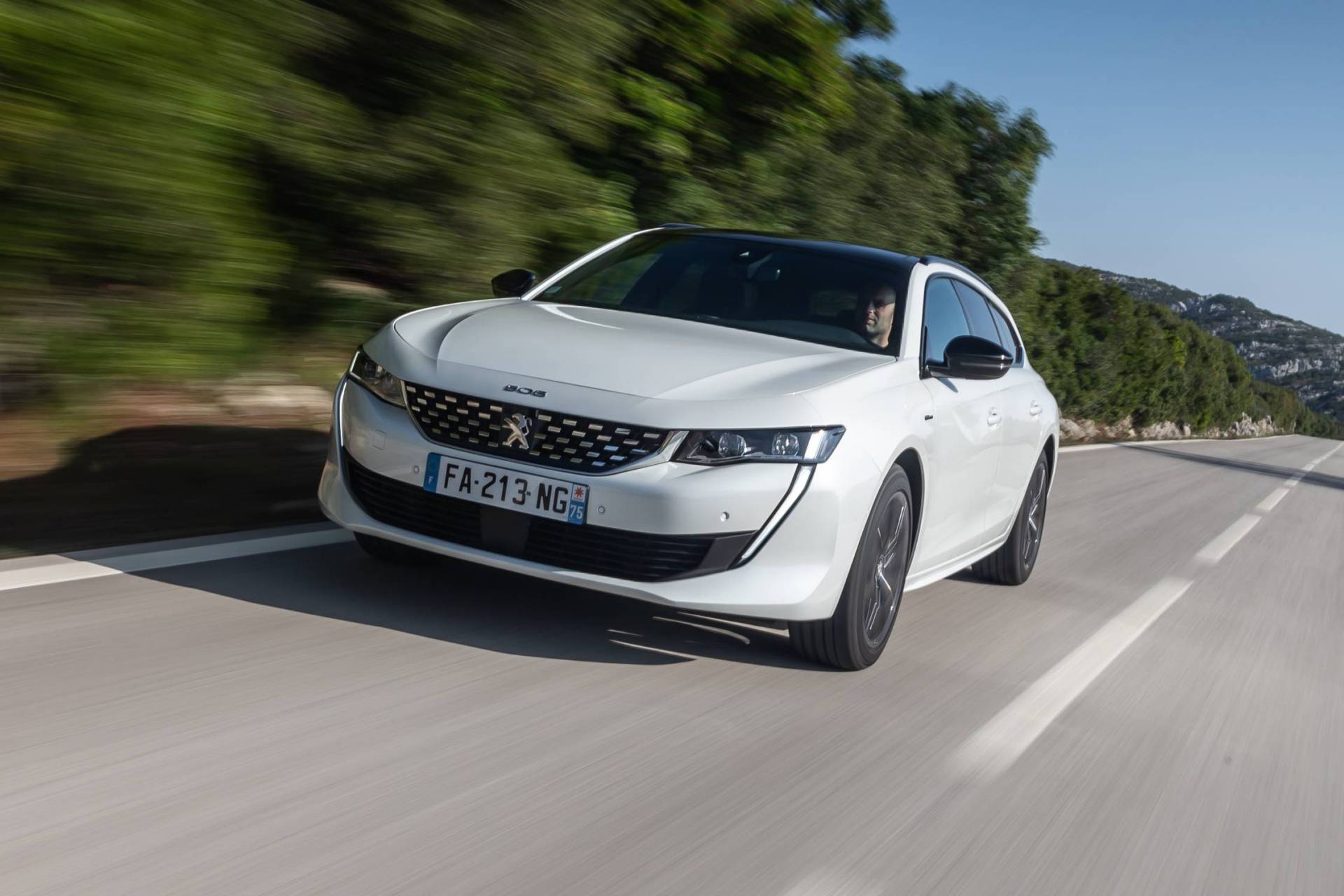 Is The New 2019 Peugeot 508 SW Cooler Than A Crossover?