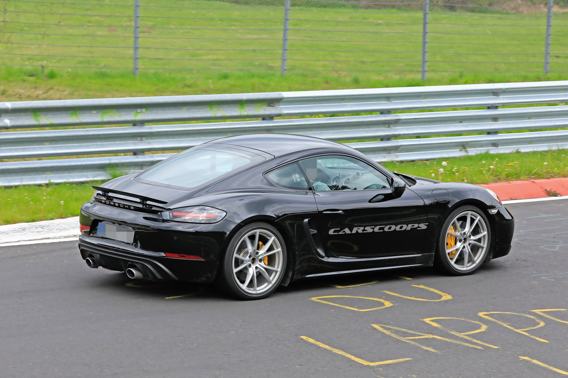 Porsche-718-Touring-Scoop-22 Porsche To Offer 6-Cylinder ‘Touring’ Versions Of 718 Boxster And Cayman