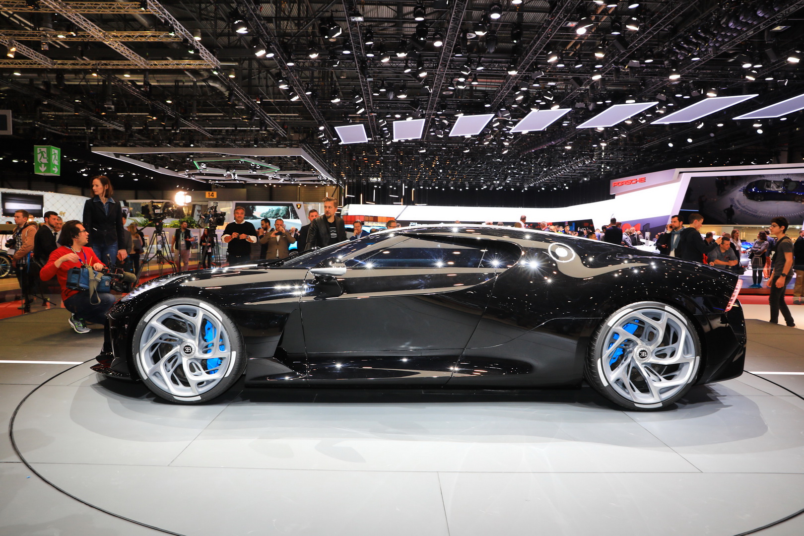 bugatti la voiture noire cr7 10 Cristiano Ronaldo Is Reportedly The Owner Of Bugatti’s One-Of-One La Voiture Noir