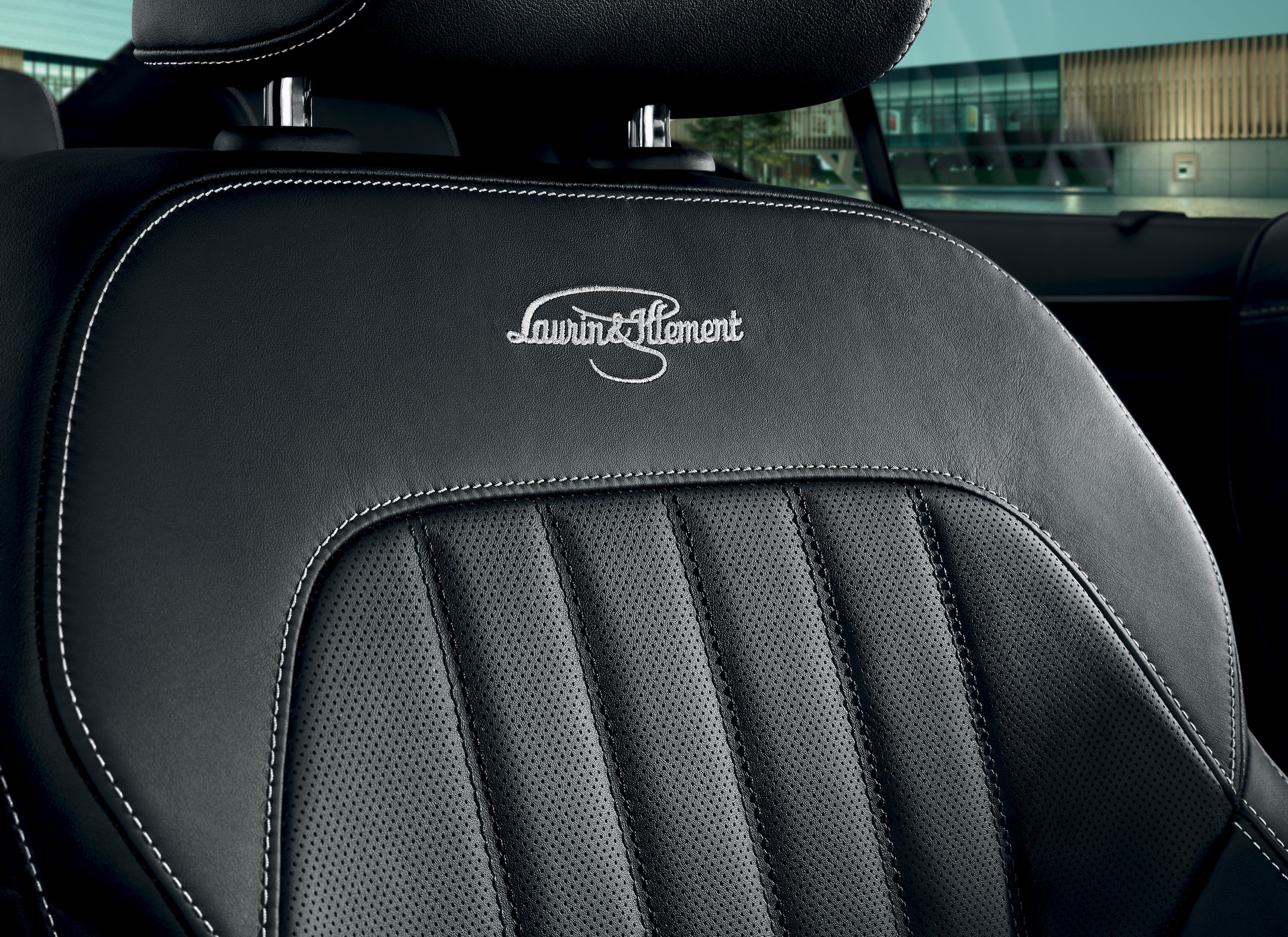 2020 Skoda Superb Priced From £24,655 In The UK, PHEV Variant To Launch Early Next Year