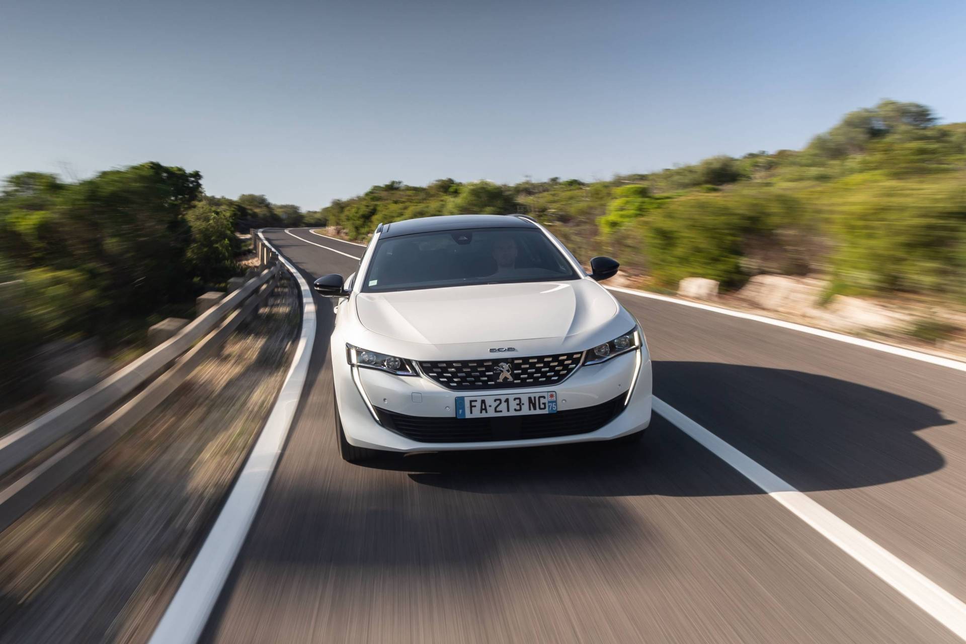 Is The New 2019 Peugeot 508 SW Cooler Than A Crossover?