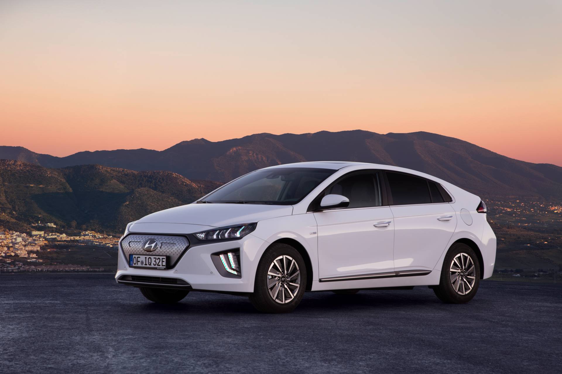 2020 Hyundai Ioniq Electric 5 2020 Hyundai Ioniq Family Gains Design And Tech Updates, Bigger Battery For EV