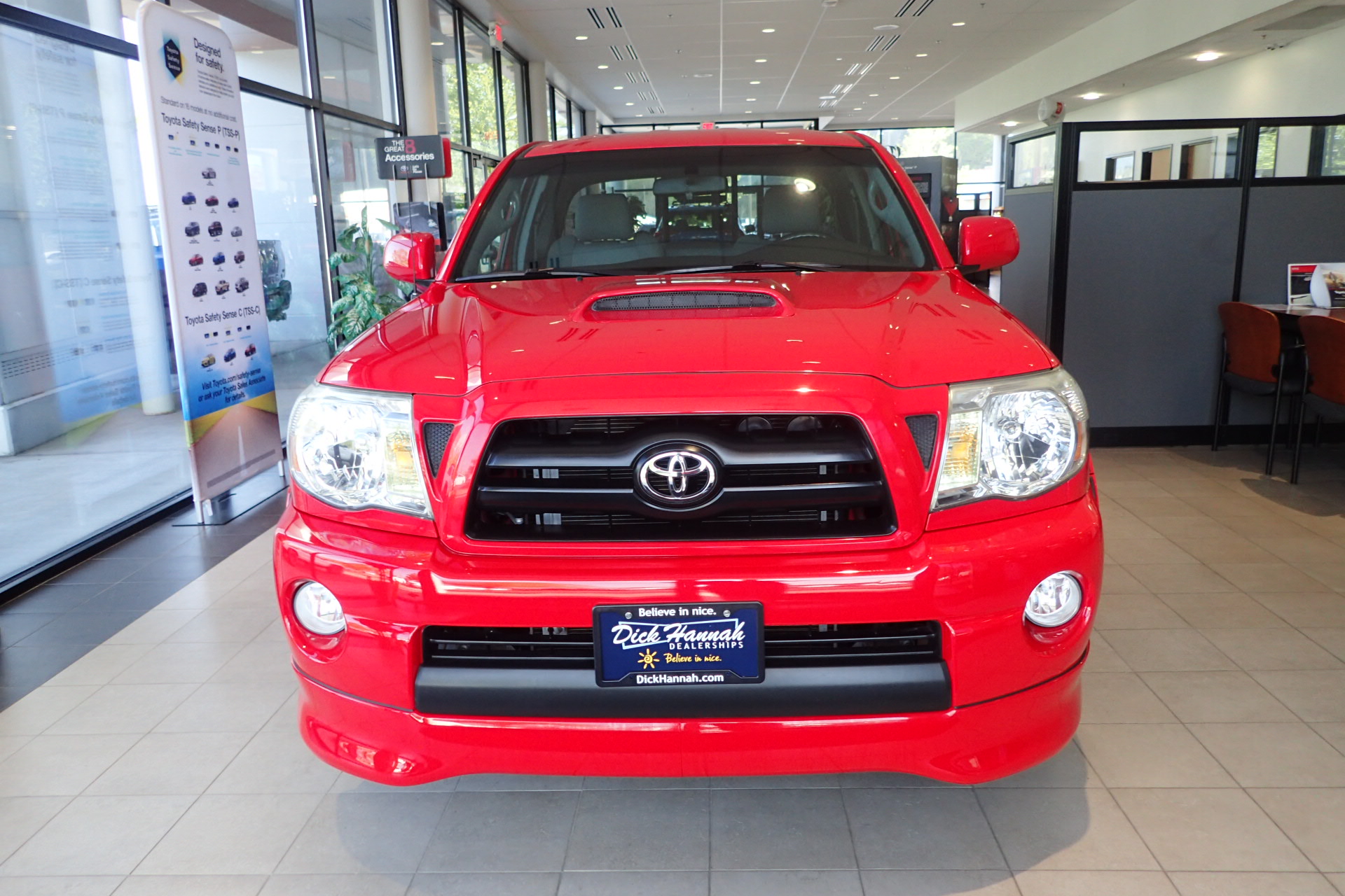 2007 toyota tacoma xrunner auction 11 2007 Toyota Tacoma X-Runner Is A Fun Little Pickup From The Past